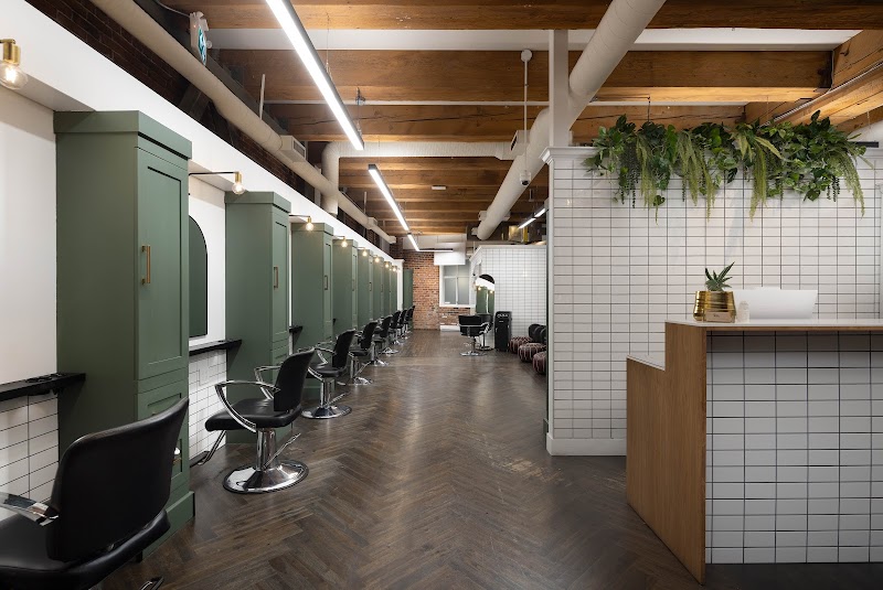 is. Salon Yaletown
