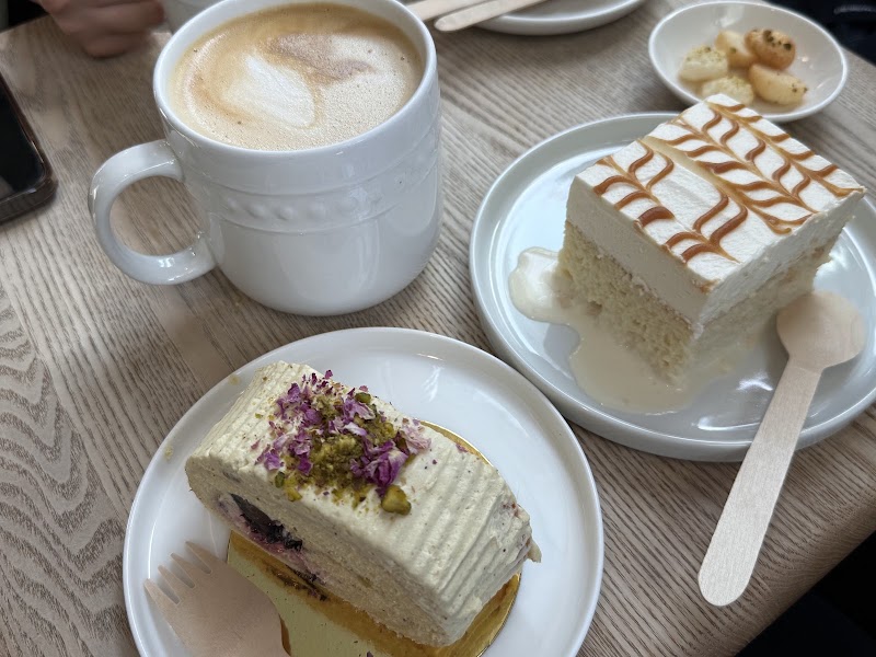 Bahar Bakery & Cafe